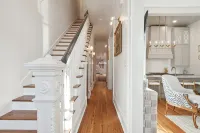 The Duke of Magazine 5 Bedroom Luxury with Pool Perfectly Located in New Orleans - 방갈로