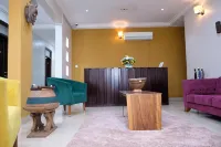 The Highbridge Guest Lodge - 2-Star