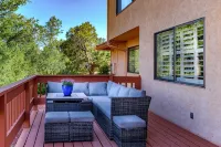 Fab Red Rock Views! 2 Masters & 2 Kings. Sleeps 9. Beauty & Privacy in Uptown - Jacuzzi