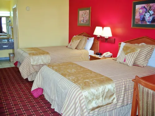 Rodeway Inn - 2-Star