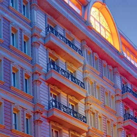 Blue Marmaray Hotel