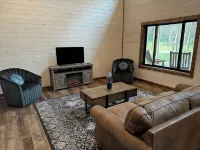Brand new cabin in the woods! - Alphydda