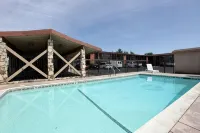 Journey Inn - Motels