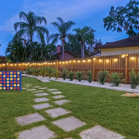 Backyard Games, Fire Pit, Heated Pool, Near Beach