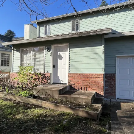 Cozy 4B House with Pool Table, Near Nike/Intel, 10miles to downtown Portland