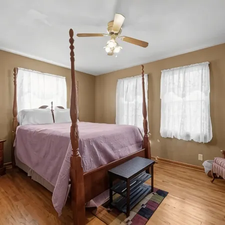 House with fenced yard and easy access to I-70