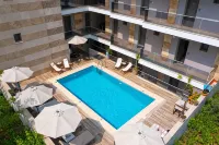 Vellum Luxury Living - Kolam Infiniti