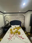 Crown Luxury Hotel - parcheggio