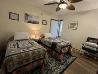 Unique Waterfront Condo at the Boatyard! - 4 estrellas
