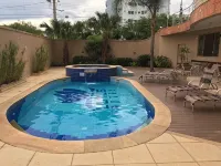 Lotus Hotel - à 6 km do Santuário de Aparecida-SP - مسبح