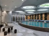 Fengqiu Lotus Hot Spring Hotel - parking