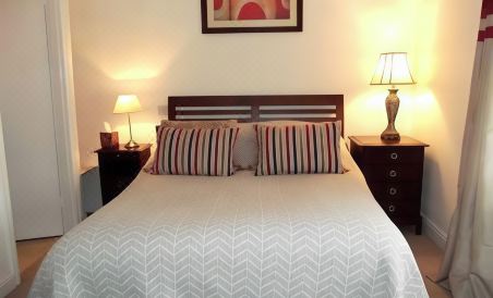 Townhouse Hotel - Housity