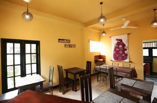 Edwin's Airport Garden Отели рядом со станцией Железнодорожная станция Negombo