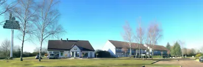 Campanile Avallon Отели в г. Маньи