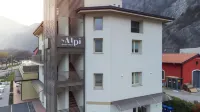 Le Alpi Bed&Living Hotels in Cividate Camuno