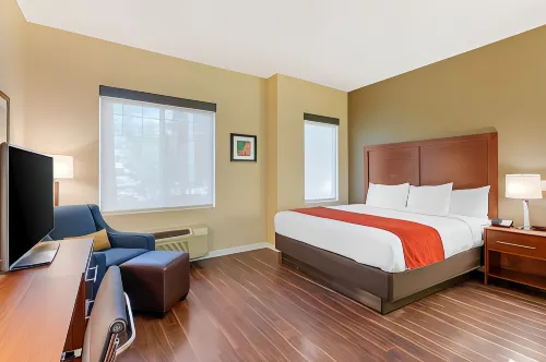 Comfort Inn & Suites Near Ontario Airport