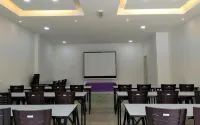 LOUIS Hotel Hotels in Larut，Matang and Selama