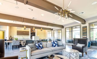 Plano Upscale 2Bd 2BA Apartment