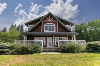 Luxurious 5-Br Acreage | Year-Round Heated Pool & HotTub | Mtn View | Pool Table Hotels near Gateway RV Park