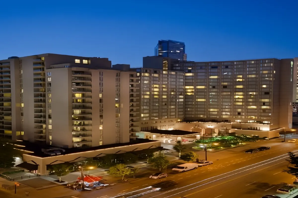 La Grande Residence at the Sutton Place Hotel