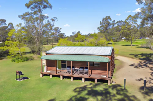 Hunter Hideaway Cottages Hotels in Branxton