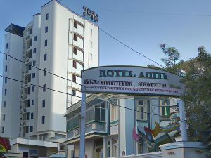 Hotel Aditi By WB Hotels