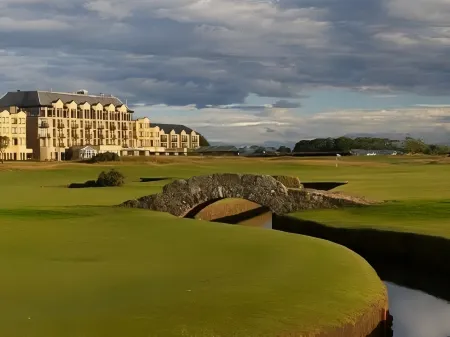 Old Course Hotel St Andrews Отели рядом с достопримечательностью «Кафедральный собор Сент-Эндрюс»