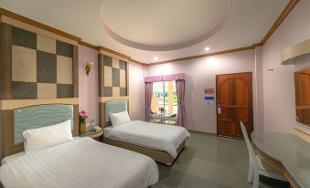 Martina Hotel Surin