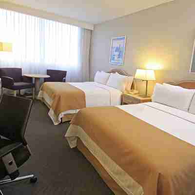 Holiday Inn Monterrey-Parque Fundidora Rooms