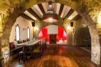 Fortaleza Medieval la Manyosa Hotels in Bages
