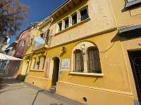 Hostal El Raco Hotels in Estacion Central