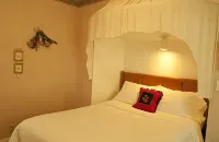 Historic Inn Vacation Rental Hotels in Ashfield-Colborne-Wawanosh