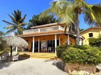 Appartement 8 & 9- Lagun Blou Resort - Curaçao Hotels near Cas Abao Beach