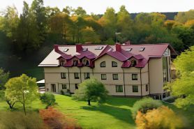 Amicus Hotel
