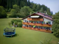Apart-Hotel Garni Happy Kienberg Hotels in der Nähe von DMG MORI Academy - Pfronten