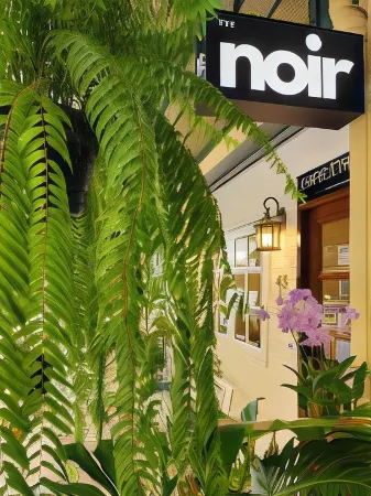 Noir Cafe and Hostel - Chinatown