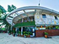 The Center Court Resort & Spa Hotels in Orlim