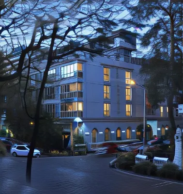 Hotel Diplomat Hotels near INS KUNJALI MAIN GATE