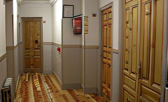 Hostal Canovas