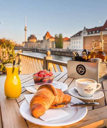 리버사이드 시티 호텔 외관