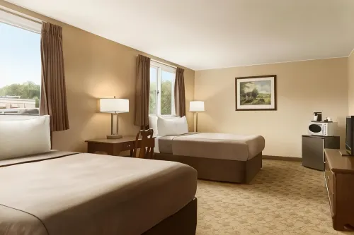 トラベロッジ バイ ウィンダム ケノラ