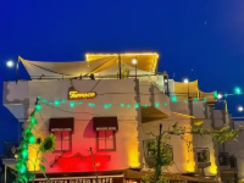 Rebetika Hotel & Bistro Hoteles en Selçuk