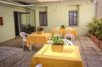 Hotel Centrale Hotels in Este