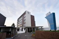 Laska Hotel Sukabumi Hotels in Cikole