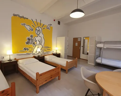 Die Fabrik - Hostel โรงแรมใกล้สะพานโอเบอร์บาวม์
