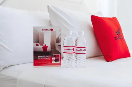 RedDoorz Near Lampung Walk 2 Отели в г. Way Halim Permai