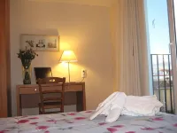 Hotel Puerto Mar Hotels near Puerta De Sant Pere