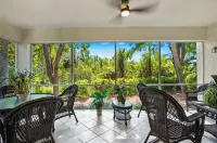 Luxurious Home Near the Beach. High-End Bonita Bay Gated Community