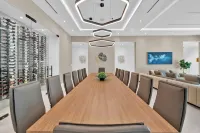 9BR Opulent Villa Emerald Hotels in North Miami Beach