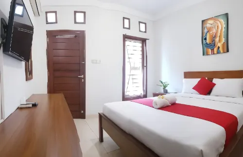 오요 960 코스트 & 홈스테이 911